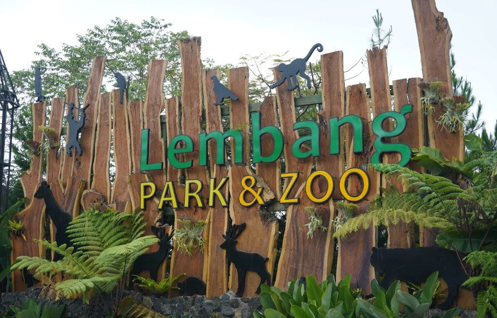 Lembang Park & Zoo in {{OTHER_LINK_32}} Pictures
